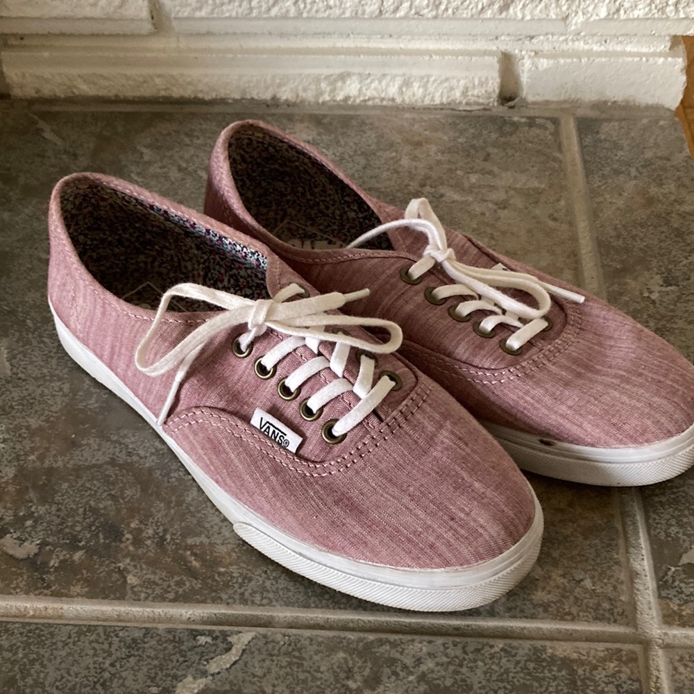EUC Vans Pale Red W Floral Interior Sneakers size 6